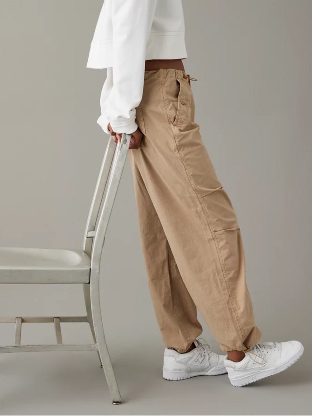 American Eagle Snappy Stretch Low-Rise Baggy Parachute Pants in Beige Tan Brown - Picture 2 of 15